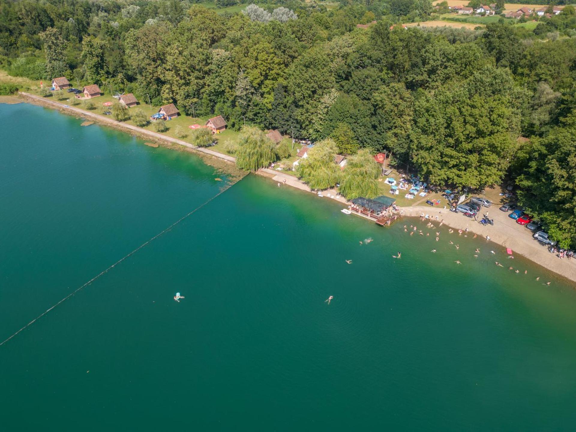 Laguna Club Lake Resort Donji Zabar المظهر الخارجي الصورة